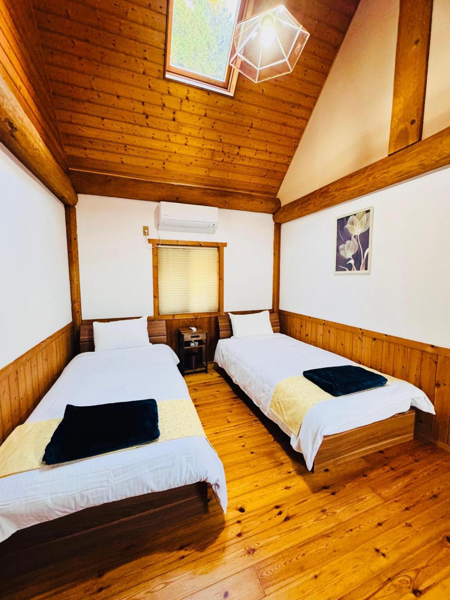 Yufuin Log House No Yado Tom Sawyer Hotel Екстериор снимка