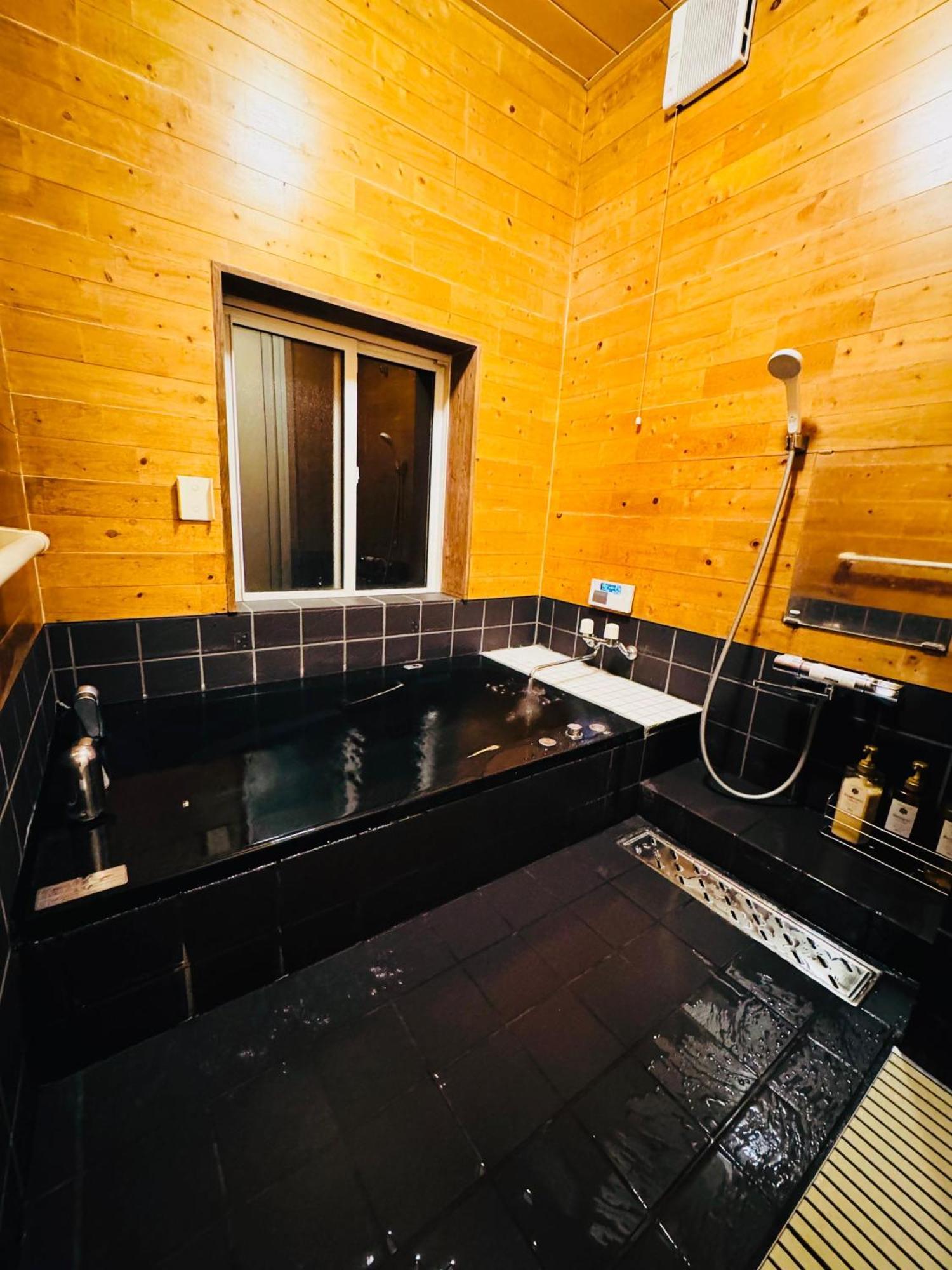 Yufuin Log House No Yado Tom Sawyer Hotel Екстериор снимка