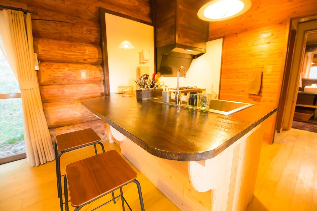 Yufuin Log House No Yado Tom Sawyer Hotel Екстериор снимка
